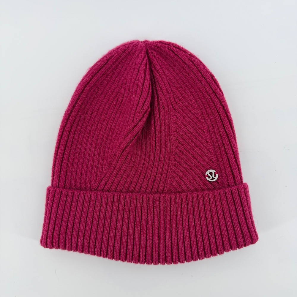 Lululemon Merino Wool Blend Ribbed Beanie Hat Cuffed Magenta Pink OS